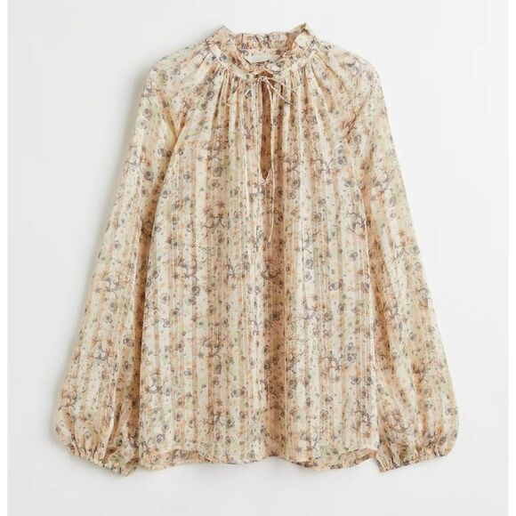 NWT H&M Size M Tie Detail Floral Long Sleeve Ruffle V-Neck Blouse with Smocking - Picture 1 of 15